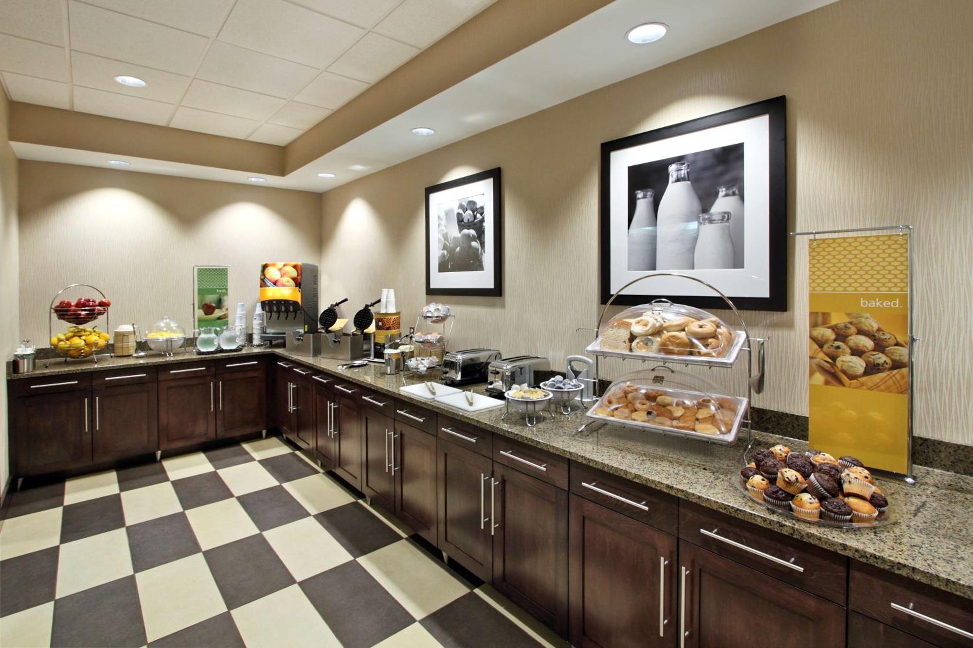 Hampton Inn Hagerstown Exterior photo